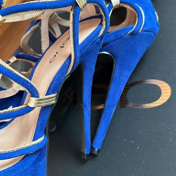 New Bebe blue and gold heels size 7 - Picture 6 of 6